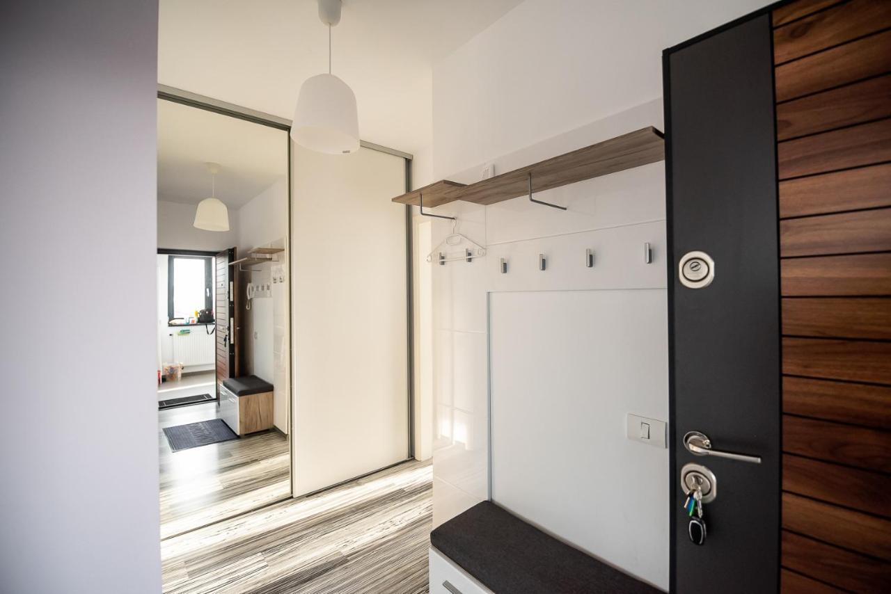 Feel Like Apartment *
