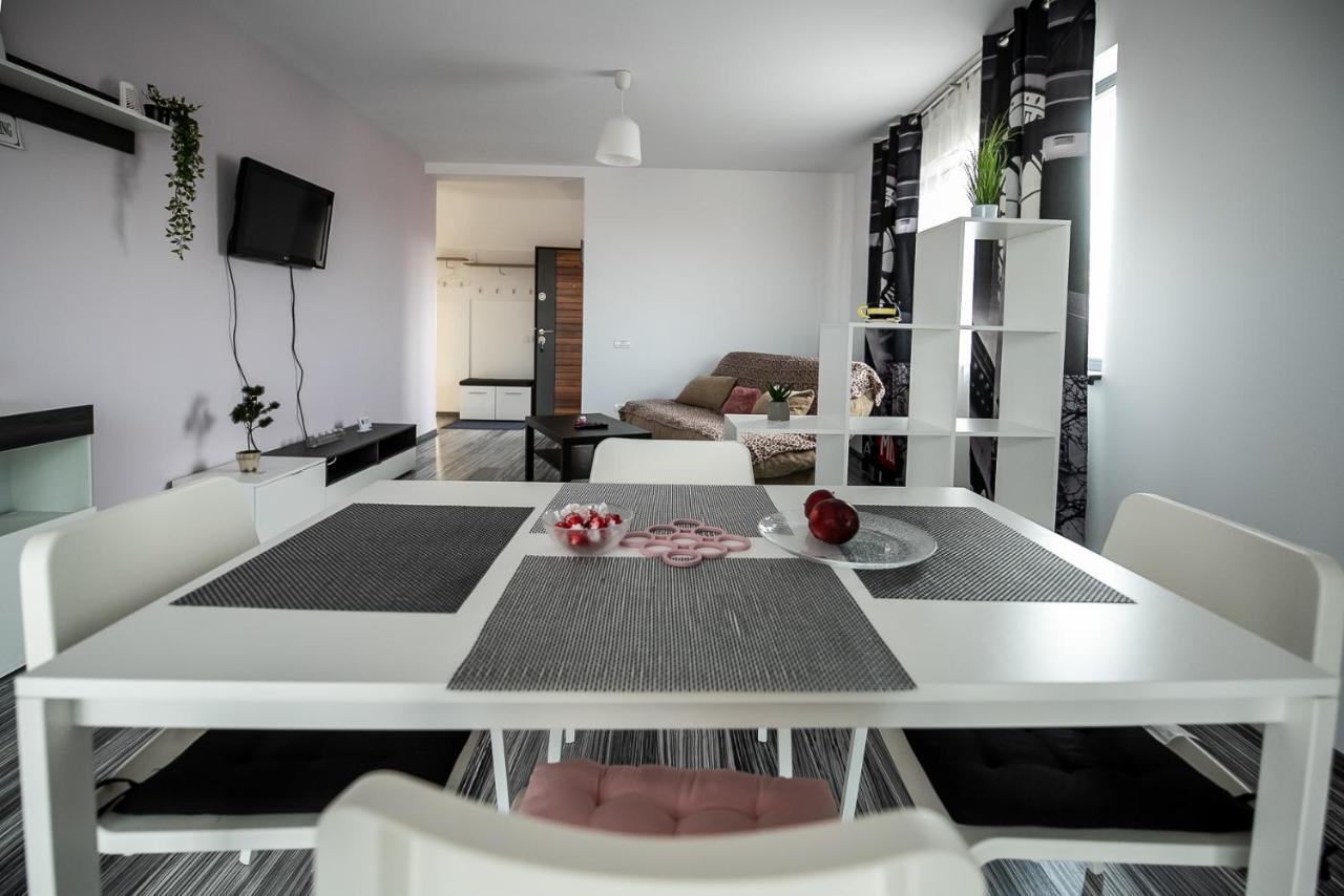 Apartment Feel Like *