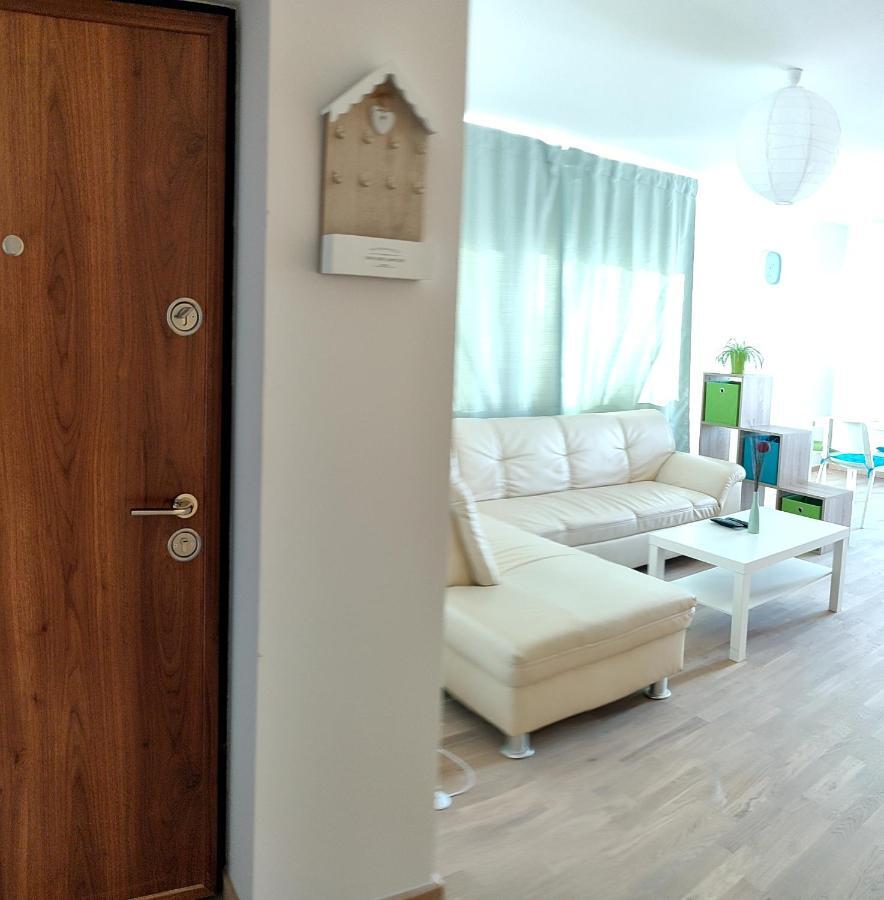Feel Like Apartment